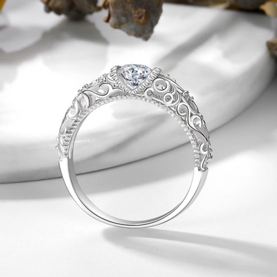 Elegante ring van sterling zilver.