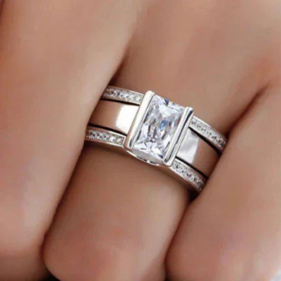 Vintage zilveren kristallen ring.