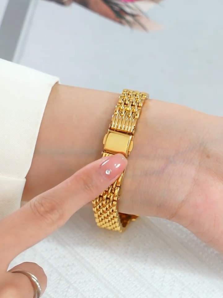 Sofies Atelier | Gouden horloge